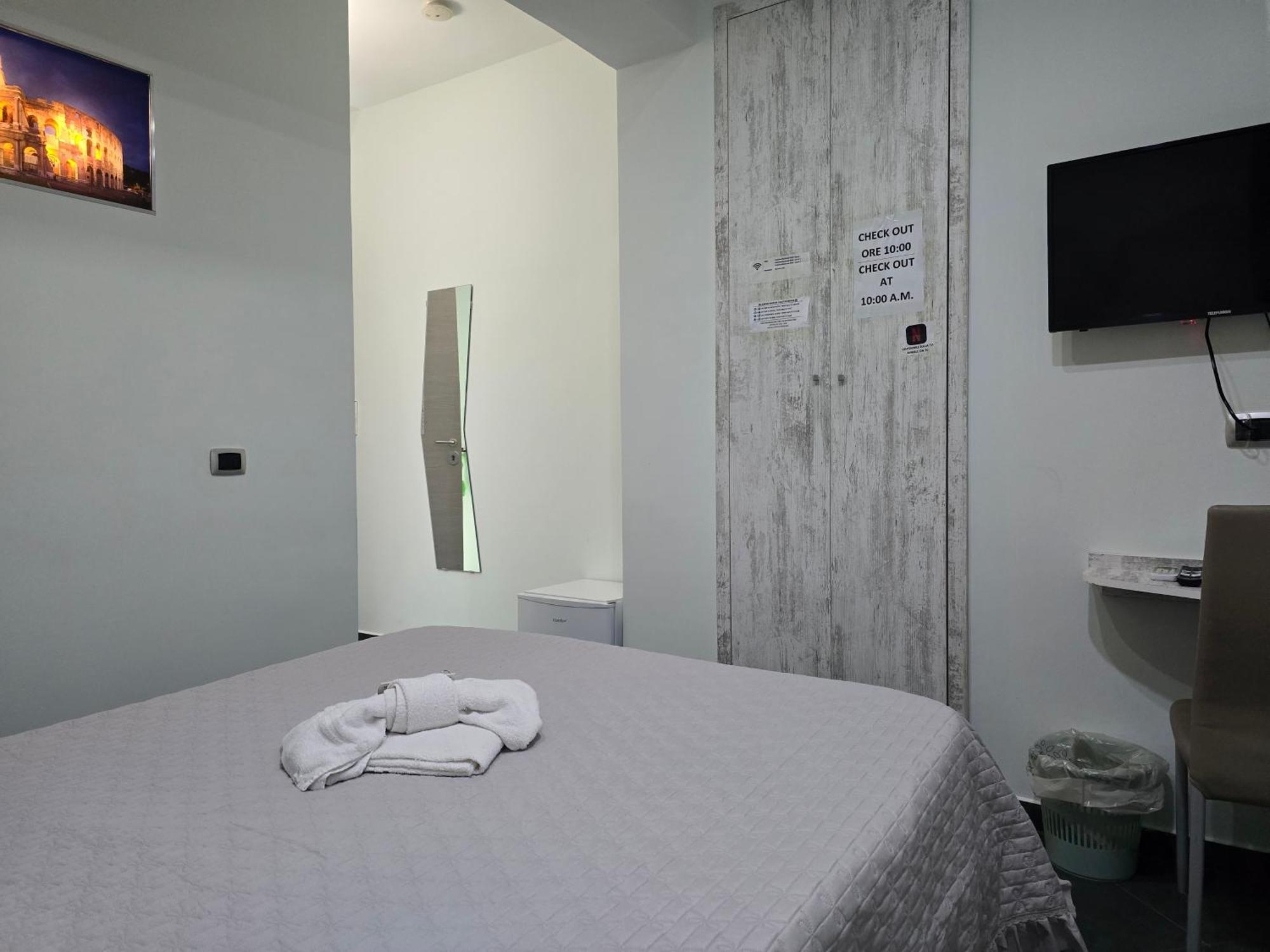 Hotel Nazionale Dream à Naples Extérieur photo