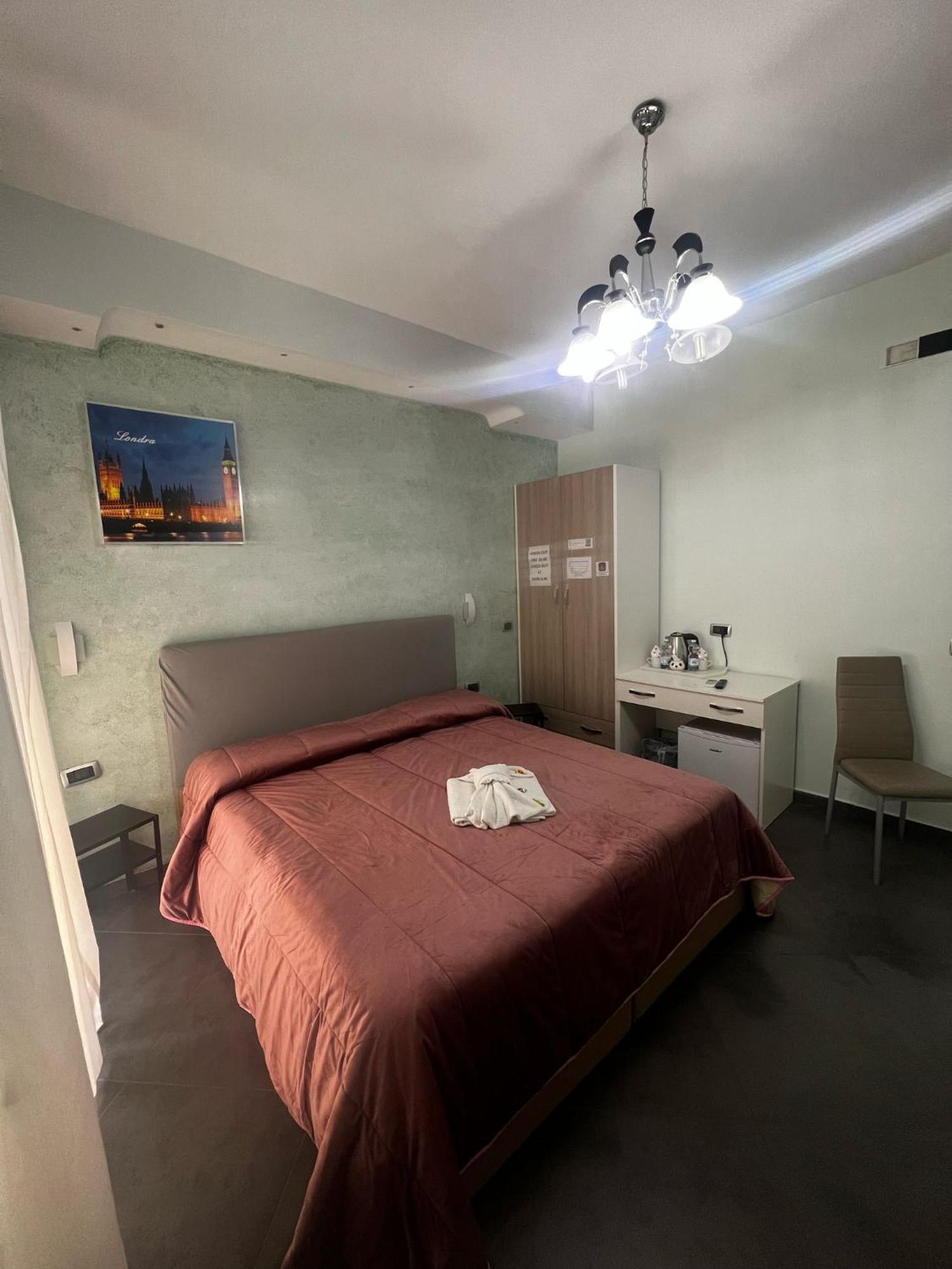Hotel Nazionale Dream à Naples Extérieur photo